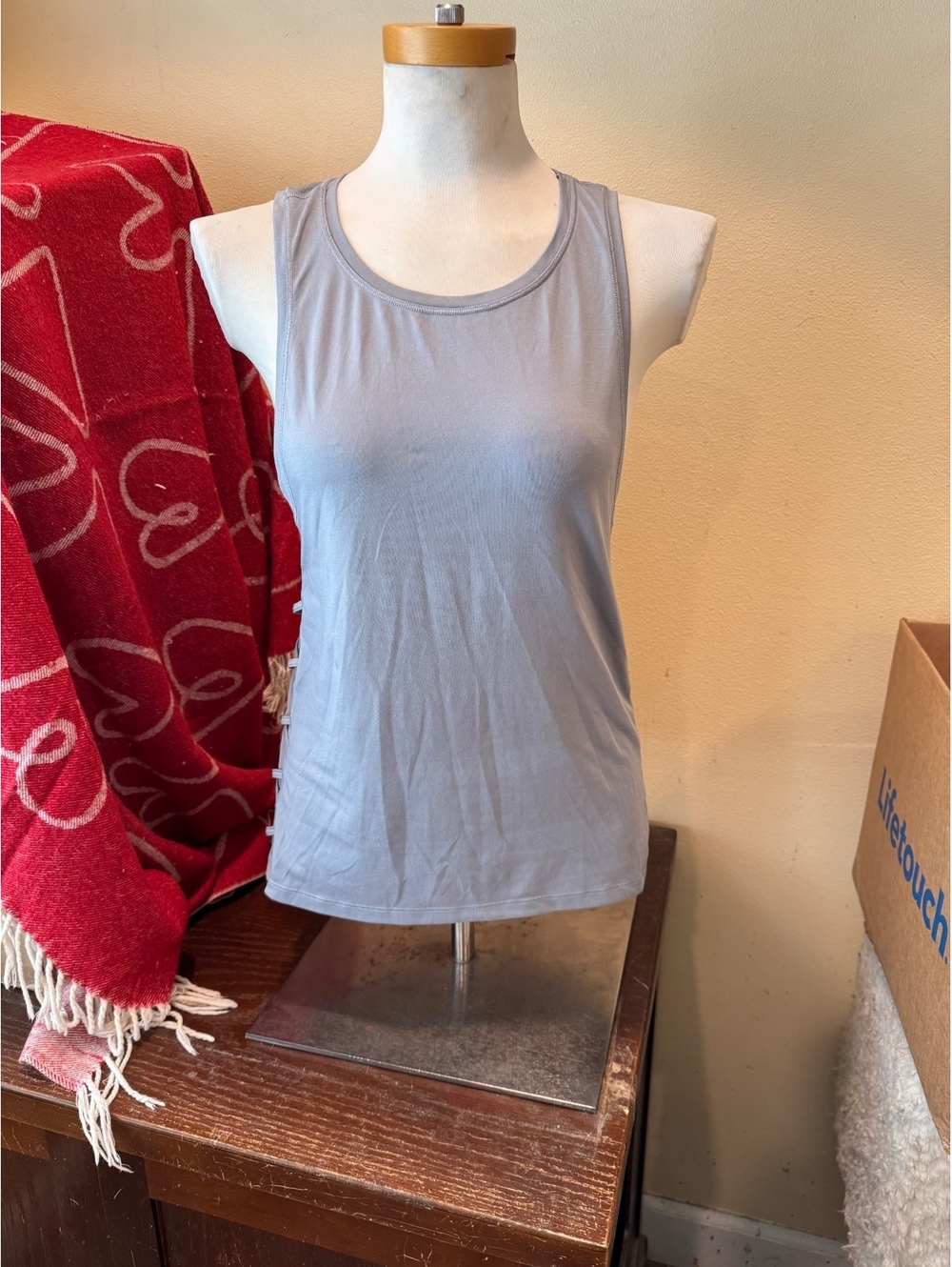 Victoria Sport Gray Mesh Lattice Side Tank Top XS Workout Athleisure